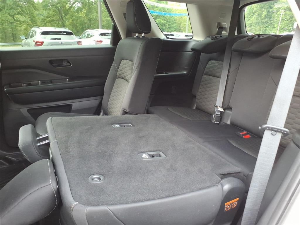 2023 Nissan Pathfinder S 4WD