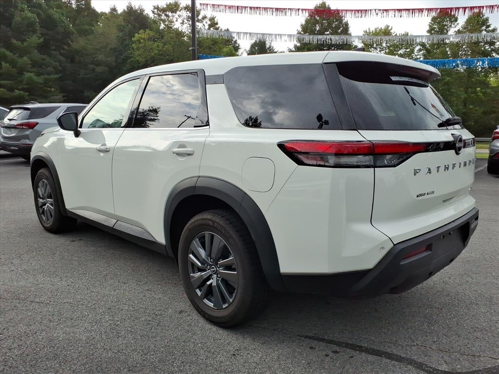 2023 Nissan Pathfinder S 4WD